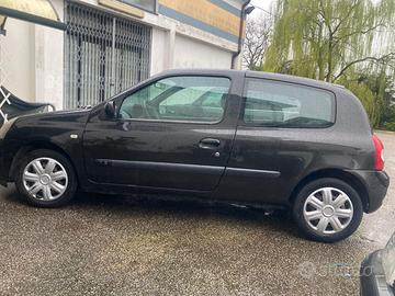RENAULT Clio 2ª serie - 2003