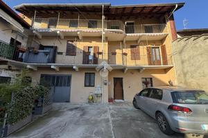 CASA SEMINDIPENDENTE A CAMERI