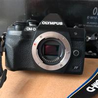 Olympus OM-D E-M10 Mark IV - Corpo macchina