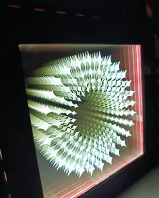 Lampada infinity mirror in legno con mandala 
