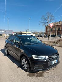Audi Q3 business 2.0 TDI 150CV