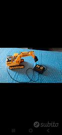 escavatore  con telecomando 