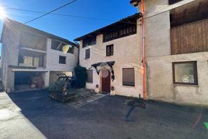 CASA DI CORTE A VALLI DEL PASUBIO