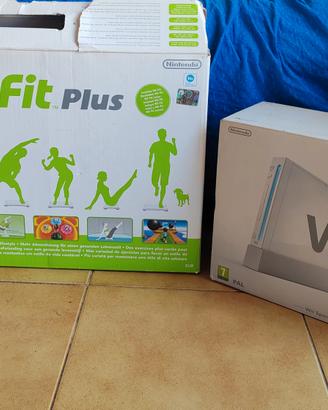 Nintendo Wii + Wii balance + 2 giochi 1 pad solo