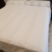 copriletto fatto a mano in cotone