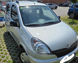Toyota Yaris Verso