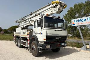 Iveco 330.30 pompa CIFA 36 METRI
