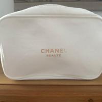 Pochette make up Chanel in panno bianco cm  24x16