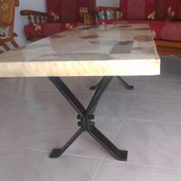 Tavolino in marmo pregiato