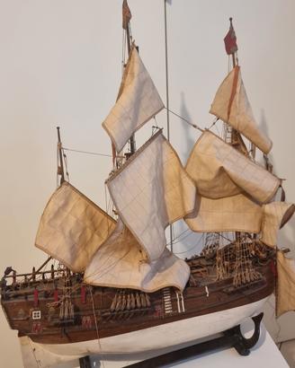 galeone da ristrutturare