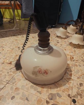 Lampadario circolare ad una lampada 