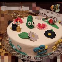 Torta finta in pasta di zucchero