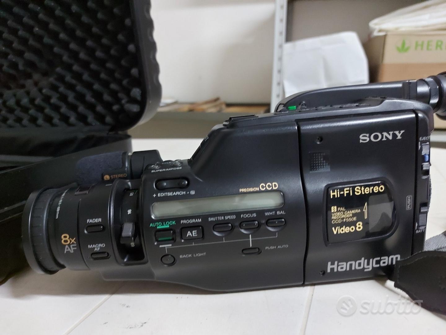 Videocamera sony handycam video 8 Audio/Video In vendita a Salerno