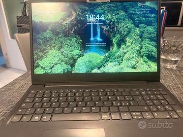 portatile Lenovo V15 ADA