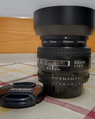 Eccellente Nikon AF-D Nikkor 50mm/f1.4