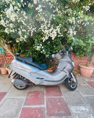 Piaggio X9 200