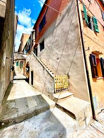 Comodo Bilocale in pieno centro a capoliveri