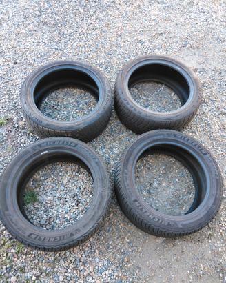 Pneumatici invernali 245/45/R 18