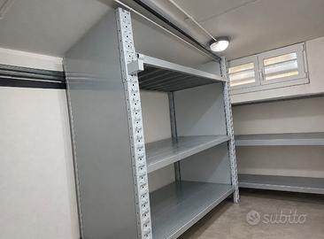 Scaffale metallico BFTM con 3 piani
