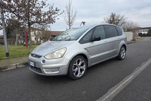 Ford S Max. -  184000 km