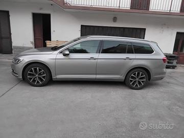 Volkswagen Passat 2.0TDI Bluemotion
150 CV Diesel