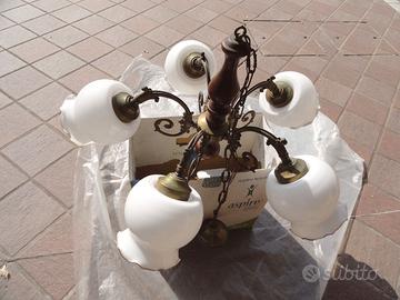 Lampadario Legno/Ottone con vetro soffiato