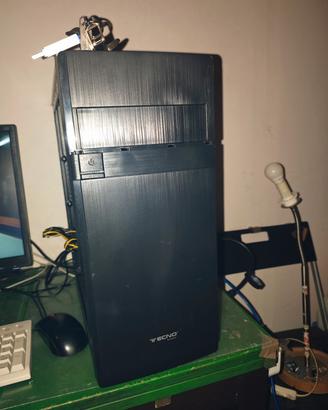 PC gaming i5-9400f, SSD 240, 8 giga ddr4, R9 380 