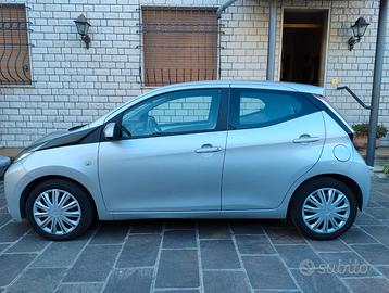 TOYOTA AYGO ANNO 2016