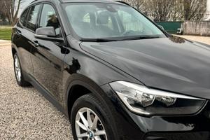 BMW X1 sdrive18d (2021)