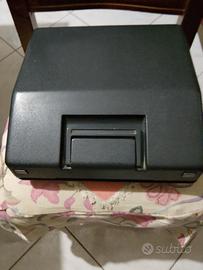 macchina da scrivere meccanica.