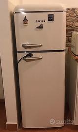 Frigorifero + freezer  AKAI  nuovo  mai usato