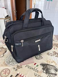 Borsa da lavoro o laptop