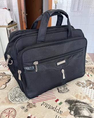 Borsa da lavoro o laptop