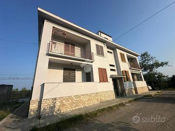 3 LOCALI A TREBISACCE