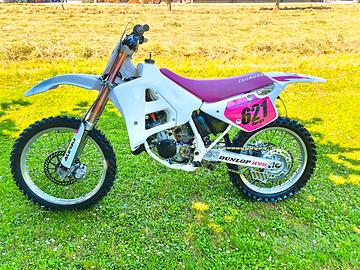 YAMAHA YZ 125