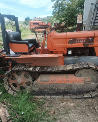 Trattore fiat 455 cingolato