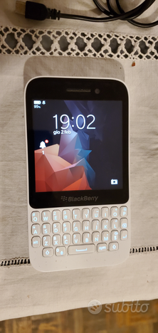 Blackberry Q5 Bianco - Perfetto usato  Aosta