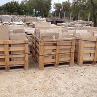 Basole di pietra di recupero