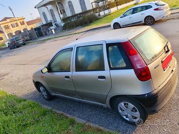 fiat punto 