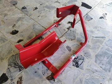 Pedana parcheggio frontale fissaggio al suolo