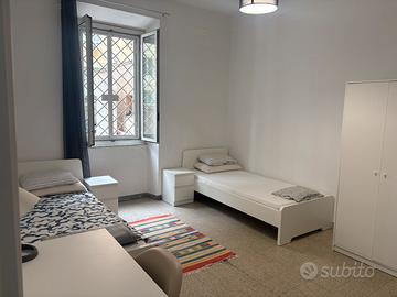 Stanza doppia zona Marconi( studentesse o coppia
