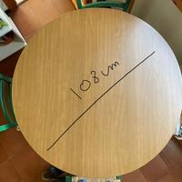 Tavolo rotondo in legno e 6 sedie