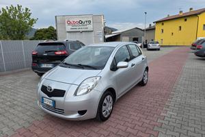 Toyota Yaris 1.0 5 porte