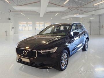 VOLVO XC60 B4 (d) AWD Geartronic Momentum Pro IN
