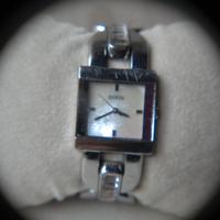 Orologio Guess a bracciale donna W95036L1