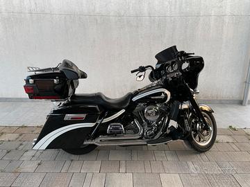 Harley Davison Elettra Standard