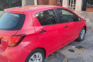  Toyota Yaris 1000