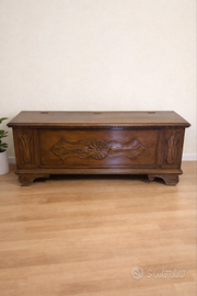 Cassapanca in legno massello