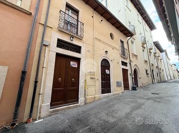 MULTILOCALE A L'AQUILA