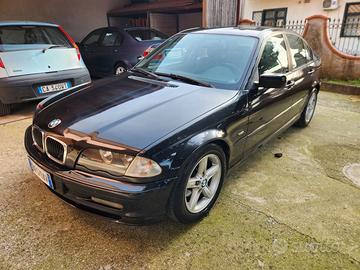 BMW320D